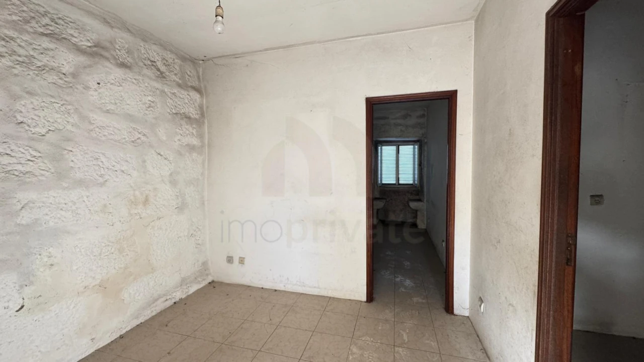 Moradia T2 para Venda em Vilarinho Foto 4