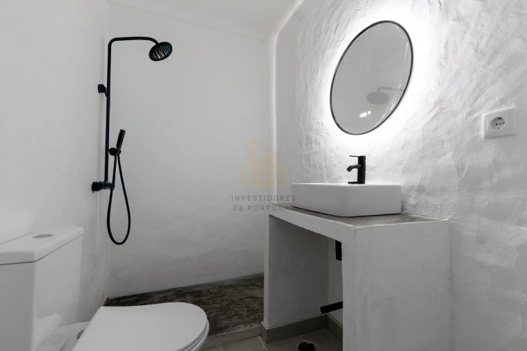 Moradia T2 para Venda em Santiago Maior Foto 6