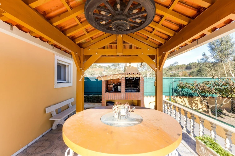 Moradia T9 para Venda em Milagres Foto 9