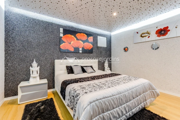 Moradia T9 para Venda em Milagres Foto 18