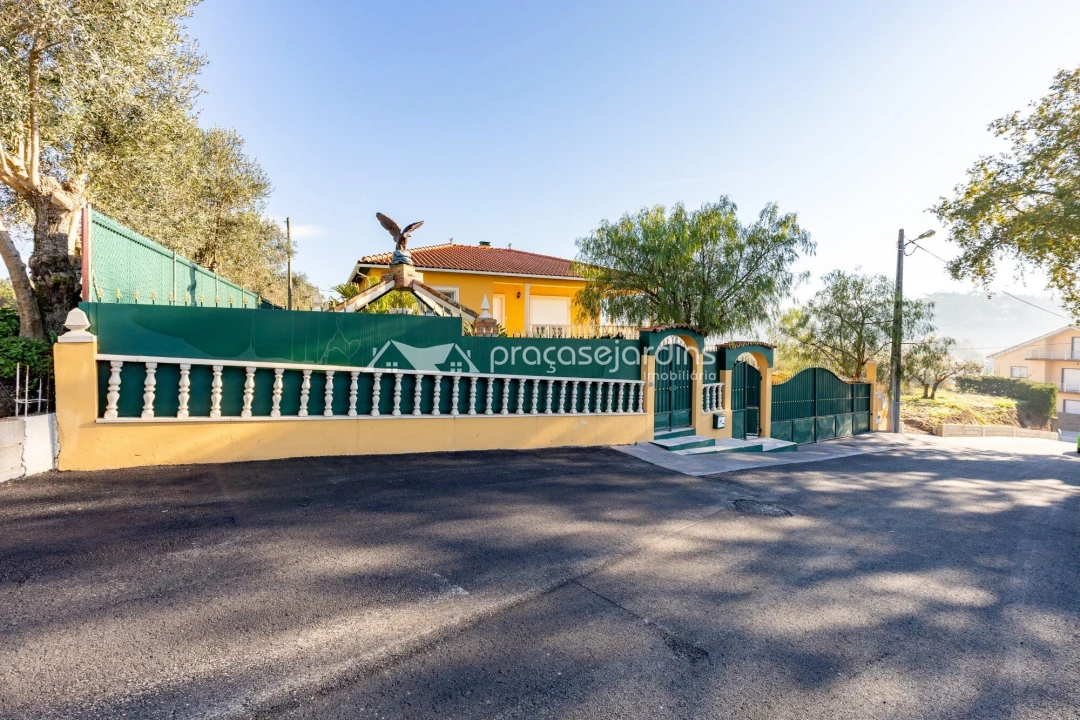 Moradia T9 para Venda em Milagres Foto 4