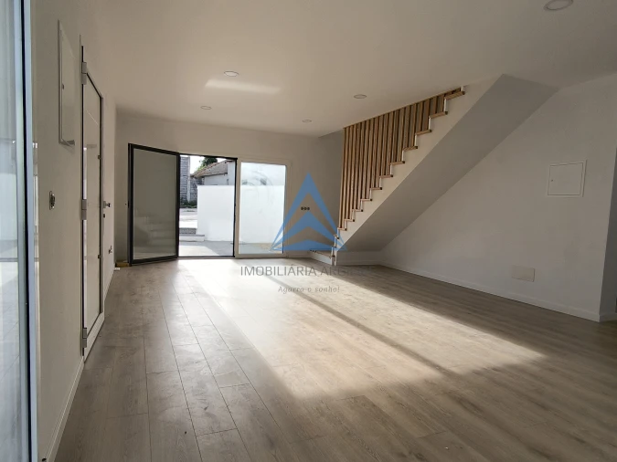 Moradia T4 para Venda em Pombal Foto 16