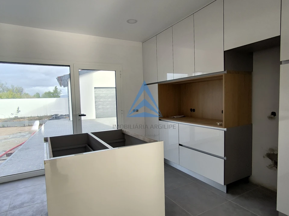 Moradia T4 para Venda em Pombal Foto 18