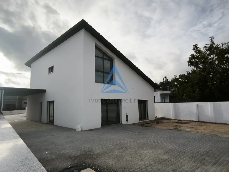 Moradia T4 para Venda em Pombal Foto 9