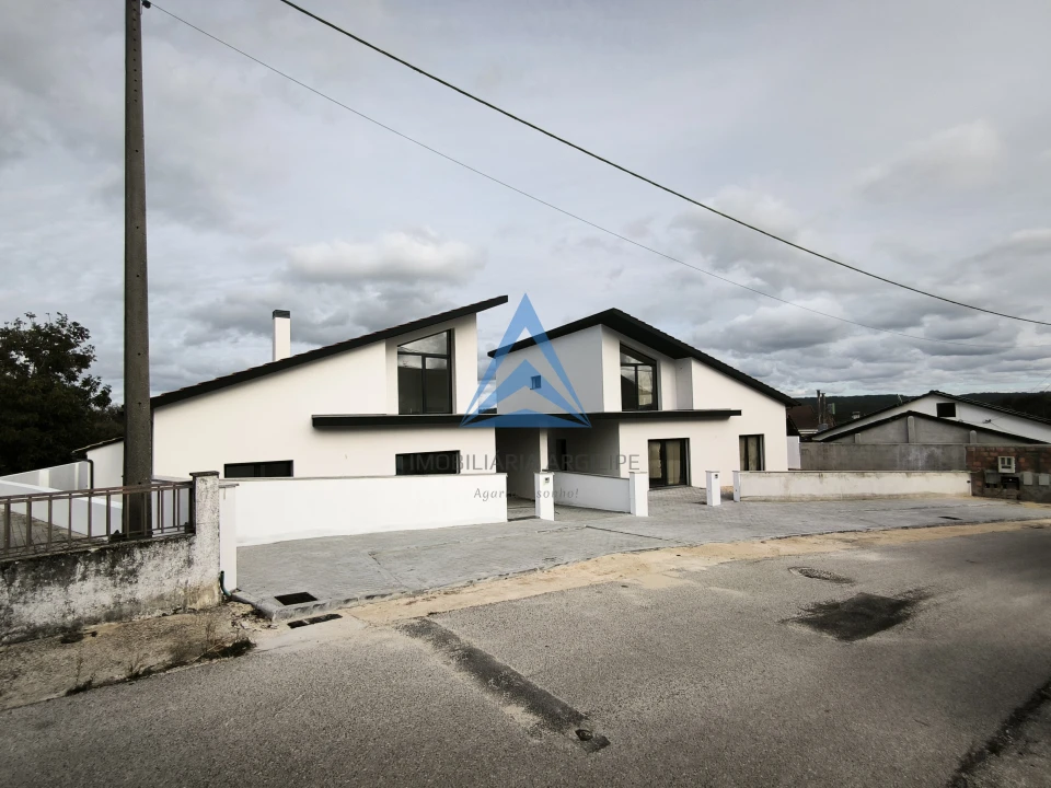 Moradia T4 para Venda em Pombal Foto 10