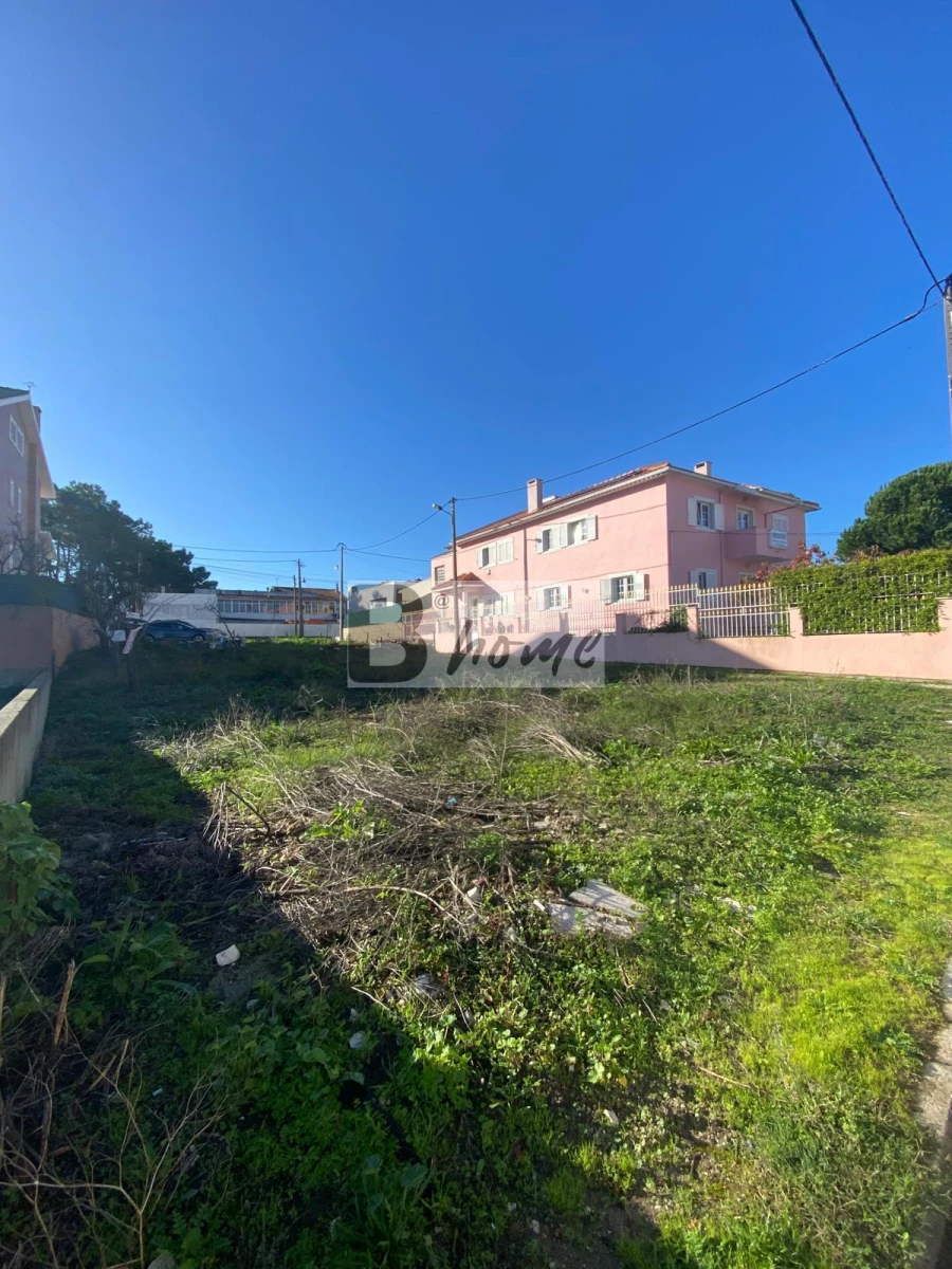 Terreno para Venda em Charneca de Caparica e Sobreda Foto 2