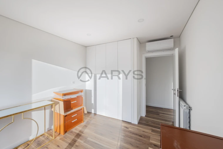 Moradia T3 para Venda em Espinho Foto 13