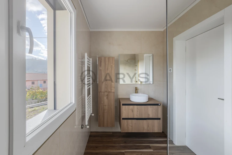 Moradia T3 para Venda em Espinho Foto 14