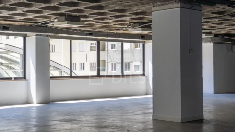 Escritório para Arrendamento em Avenidas Novas
