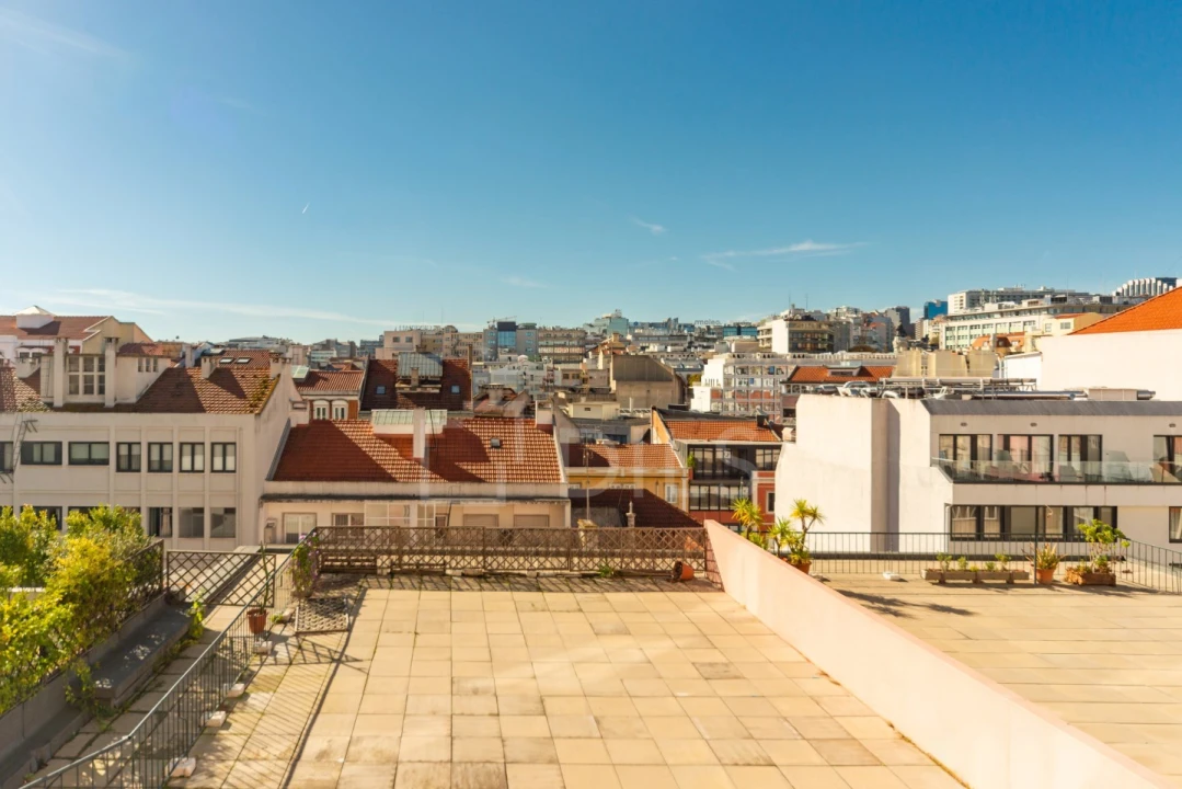 Apartamento T2 para Venda em Santo António Foto 13