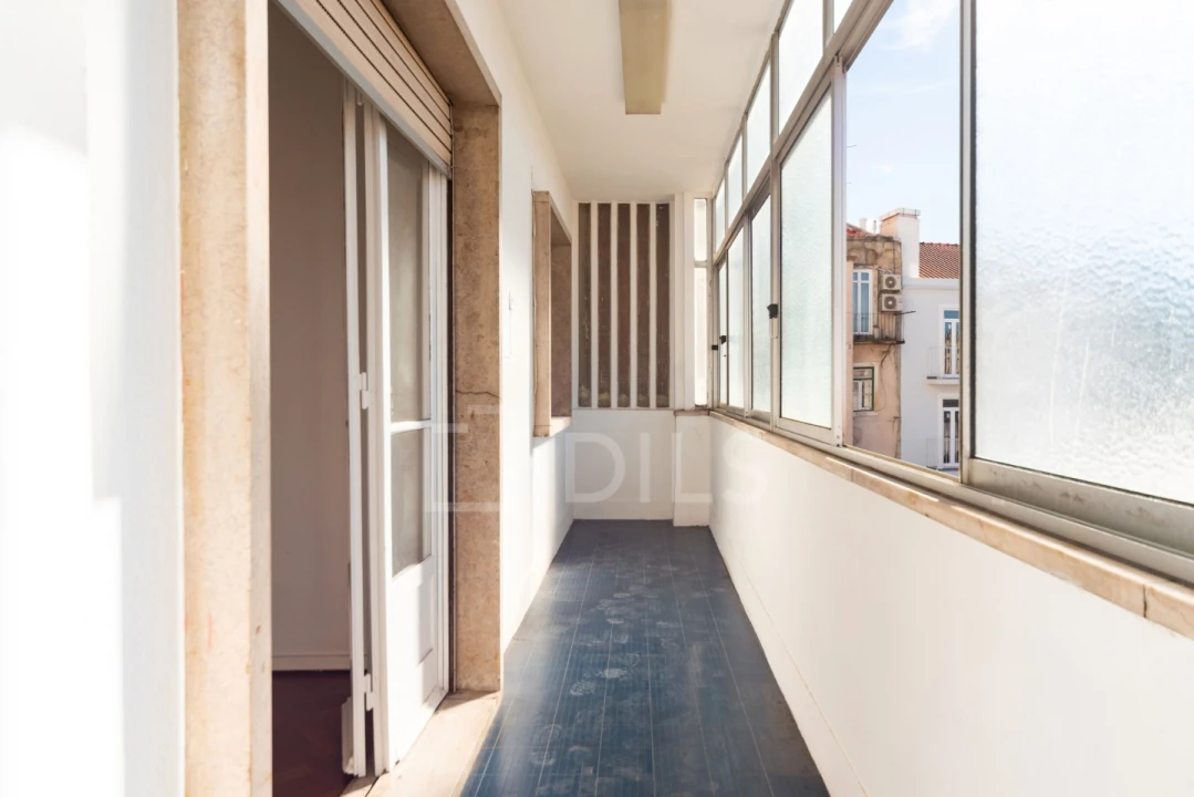 Apartamento T2 para Venda em Santo António Foto 21