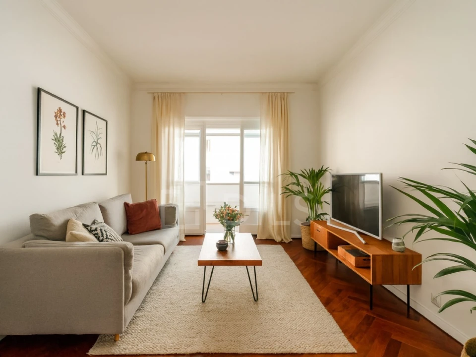 Apartamento T2 para Venda em Santo António Foto 1