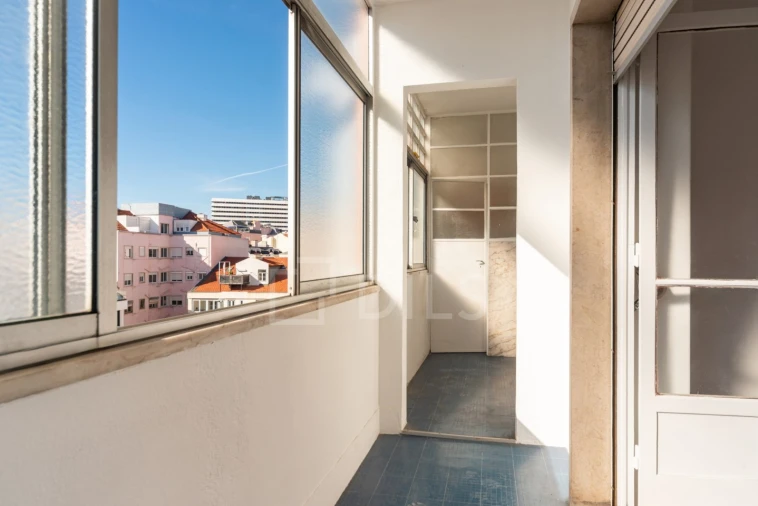 Apartamento T2 para Venda em Santo António Foto 19