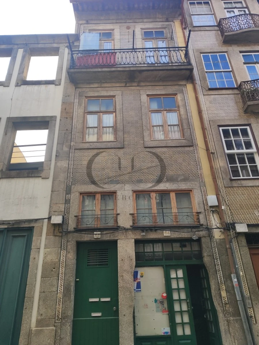 Prédio para Venda em Santa Marinha e São Pedro da Afurada Foto 3