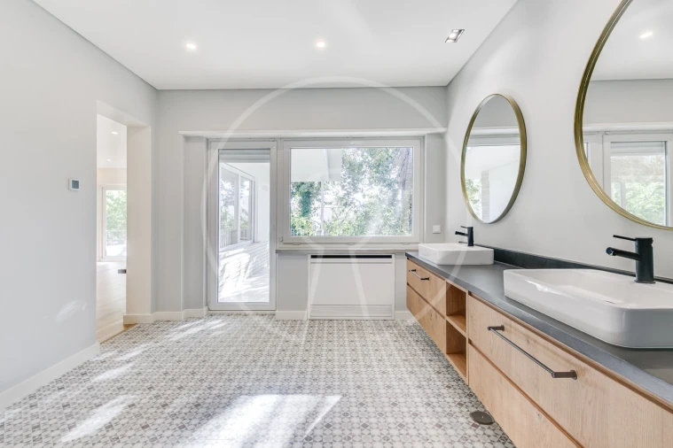 Moradia T5 para Arrendamento em Cascais e Estoril Foto 32