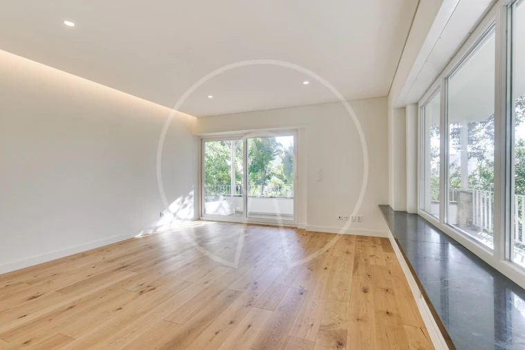 Moradia T5 para Arrendamento em Cascais e Estoril Foto 30