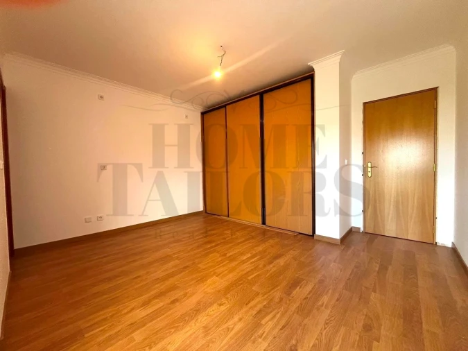 Moradia T4 para Venda em Sesimbra (Castelo) Foto 26