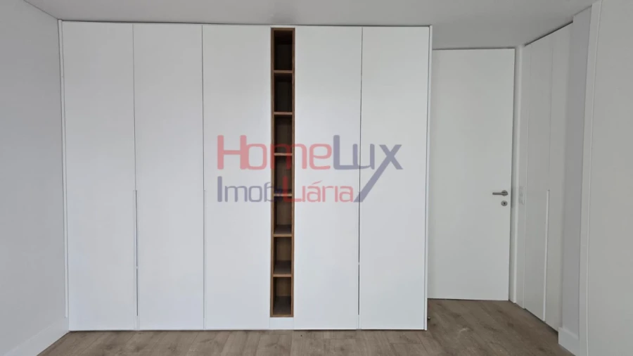 Moradia T3 para Venda em Lordelo do Ouro e Massarelos Foto 11