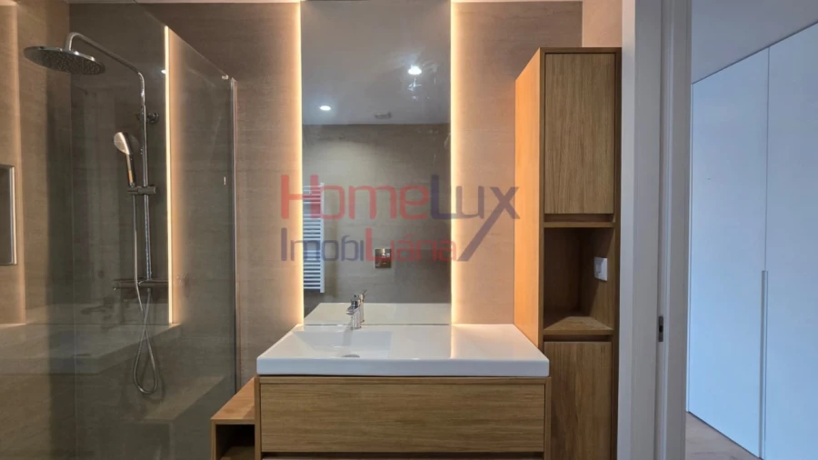 Moradia T3 para Venda em Lordelo do Ouro e Massarelos Foto 15