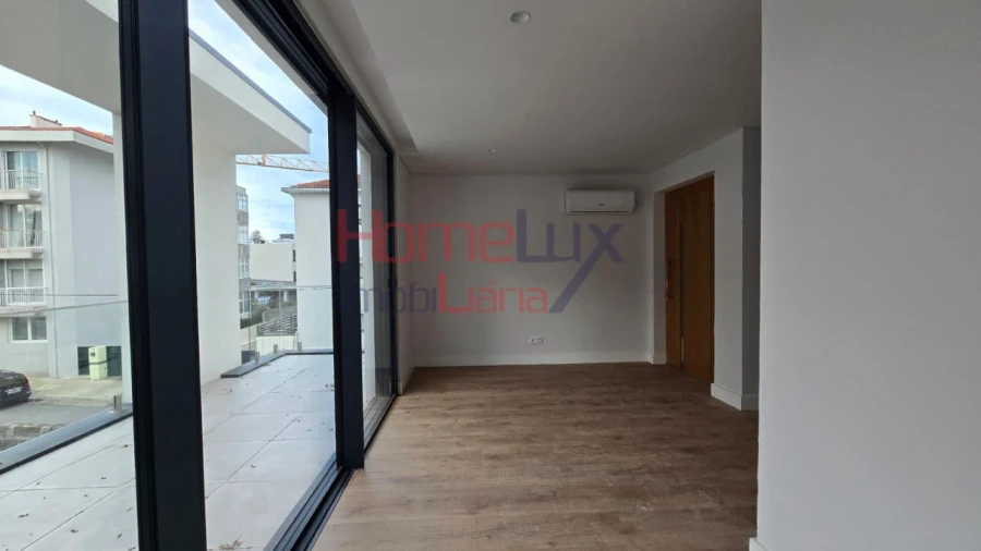 Moradia T3 para Venda em Lordelo do Ouro e Massarelos Foto 25