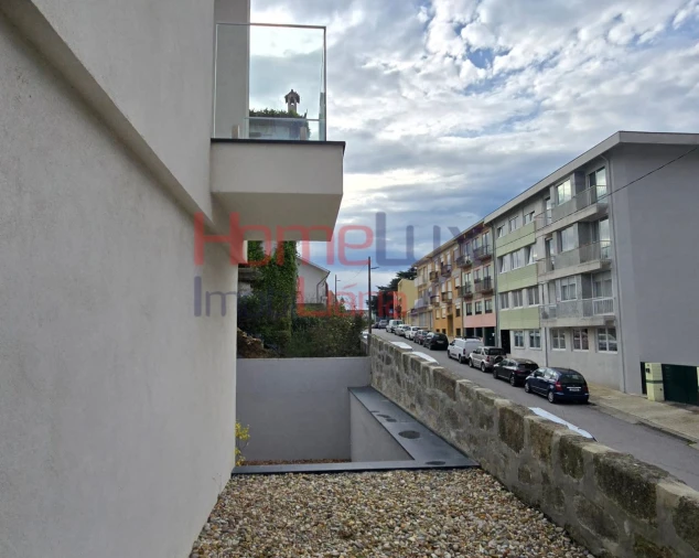 Moradia T3 para Venda em Lordelo do Ouro e Massarelos Foto 26