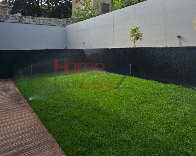 Moradia T3 para Venda em Lordelo do Ouro e Massarelos Foto 27