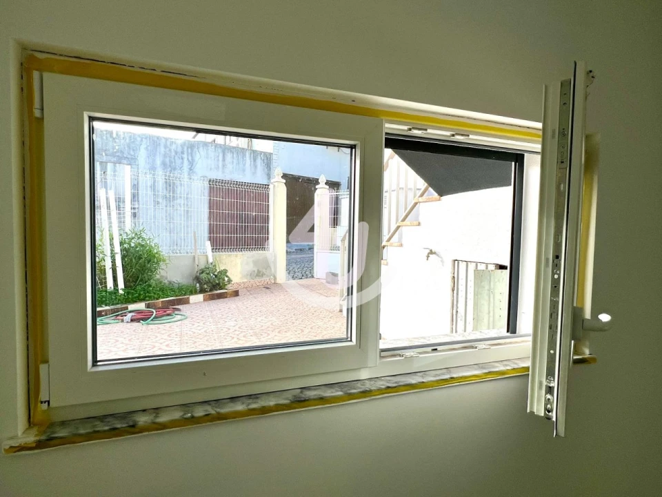 Apartamento T1 para Venda em Alfeizerão Foto 9