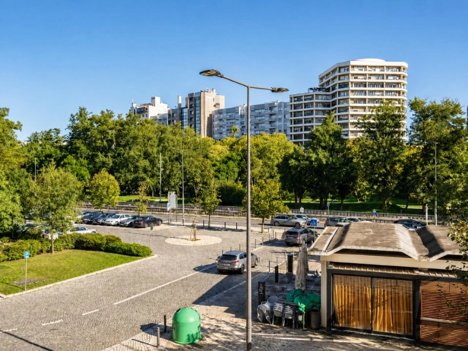 Apartamento T3 para Venda em Alvalade Foto 6