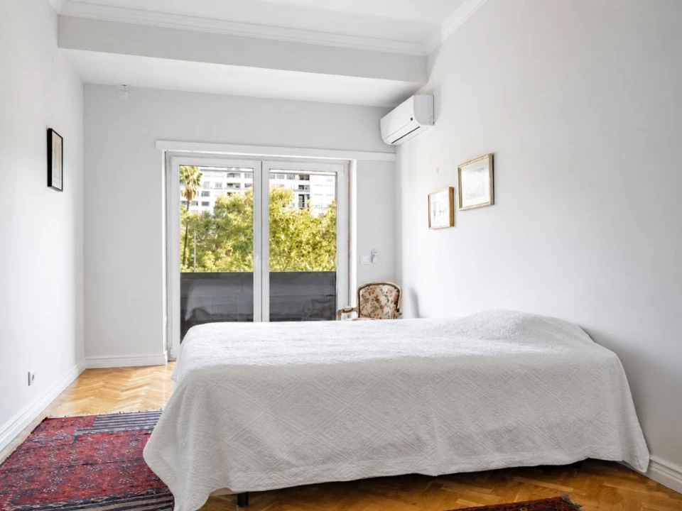 Apartamento T3 para Venda em Alvalade Foto 16