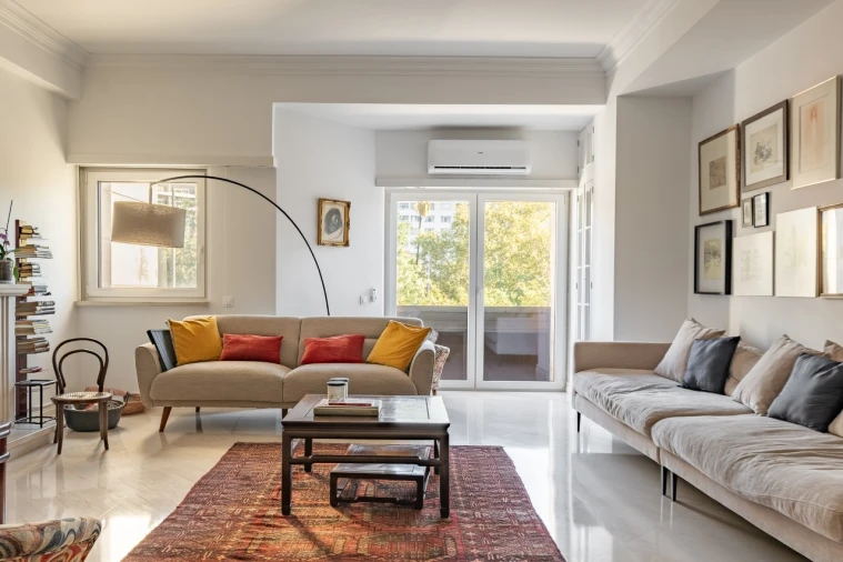 Apartamento T3 para Venda em Alvalade Foto 3