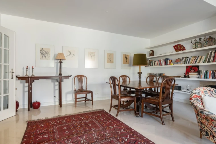 Apartamento T3 para Venda em Alvalade Foto 4