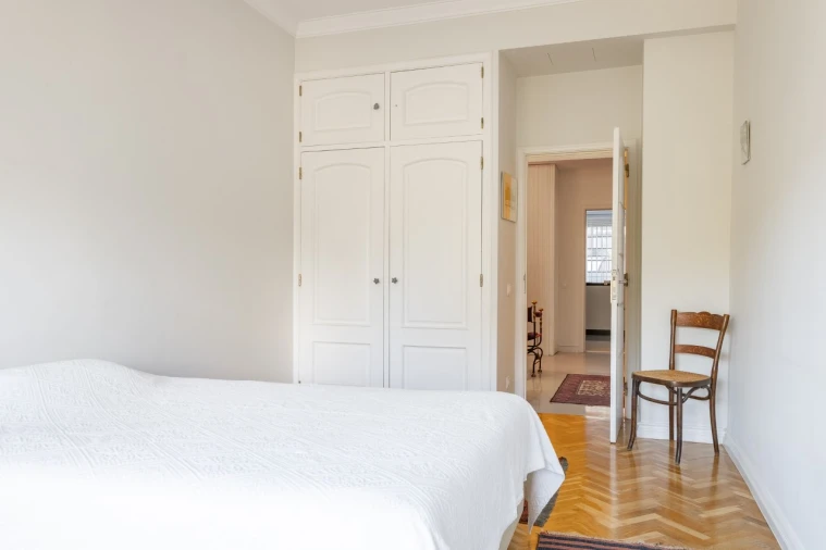 Apartamento T3 para Venda em Alvalade Foto 9