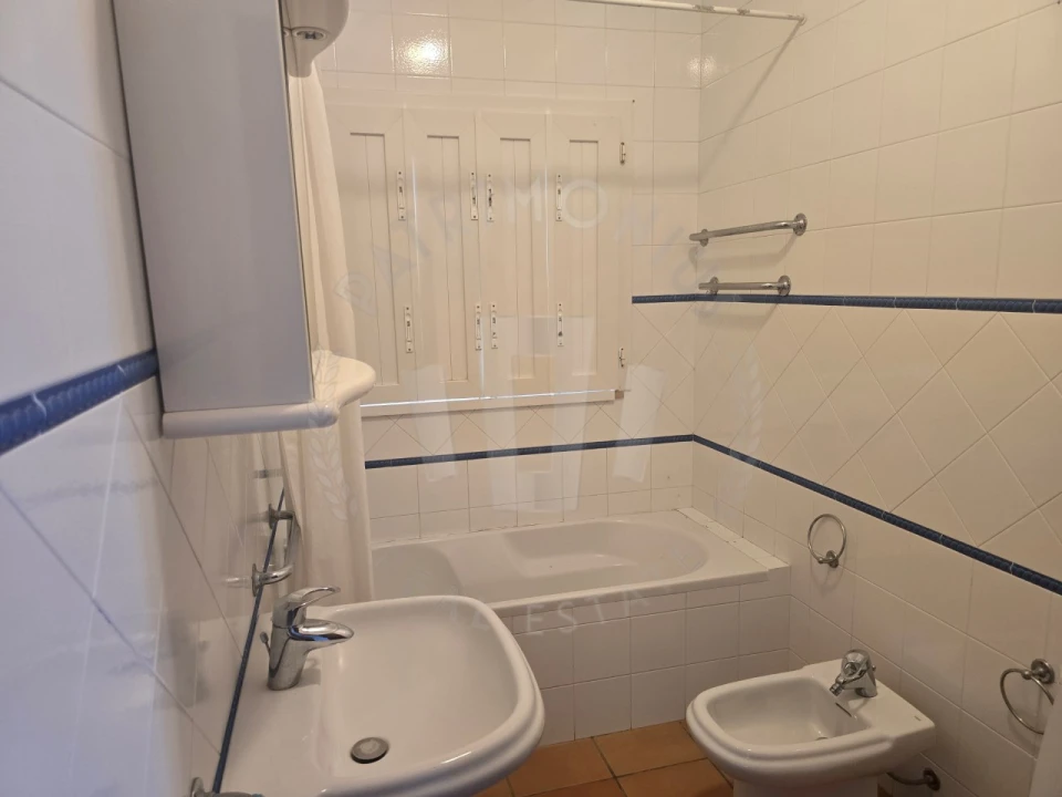 Moradia T5 para Arrendamento em Porto Covo Foto 9