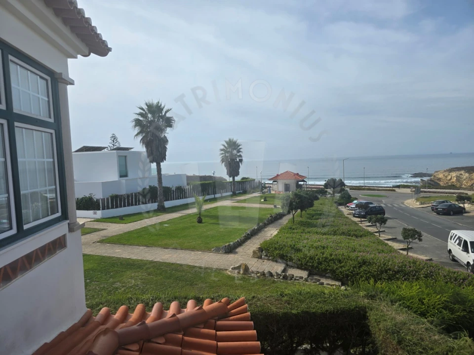 Moradia T5 para Arrendamento em Porto Covo Foto 1