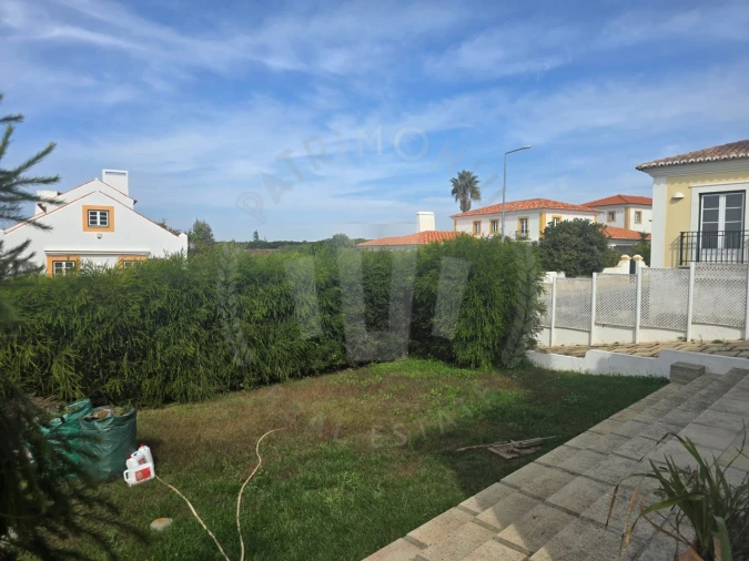 Moradia T5 para Arrendamento em Porto Covo Foto 13