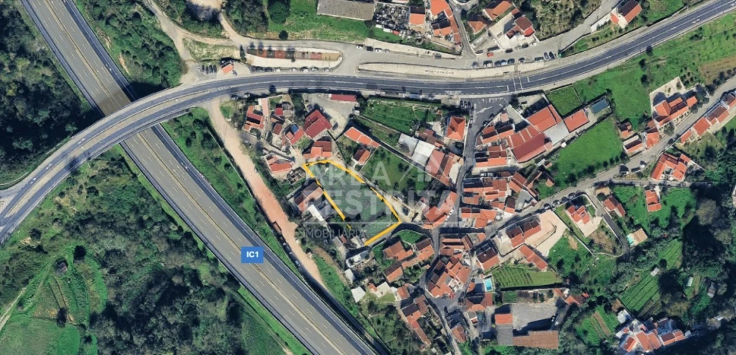 Terreno para Venda em Lousa