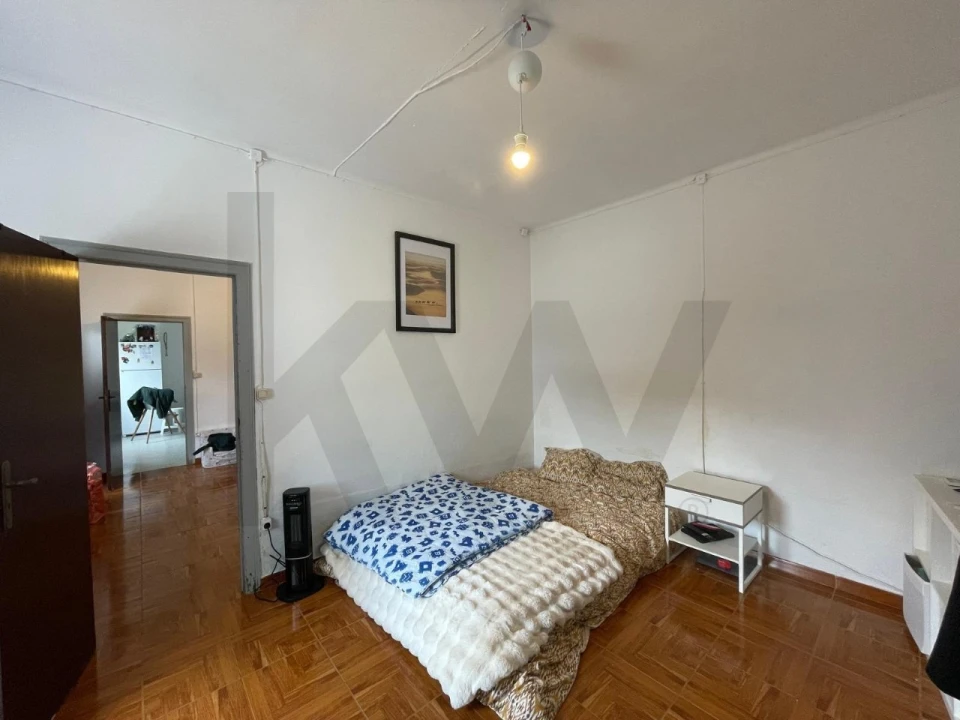 Moradia T2 para Venda em Azinhaga Foto 6