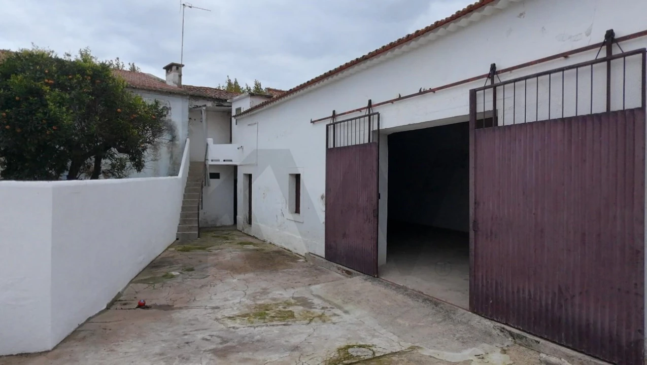 Moradia T2 para Venda em Azinhaga Foto 23