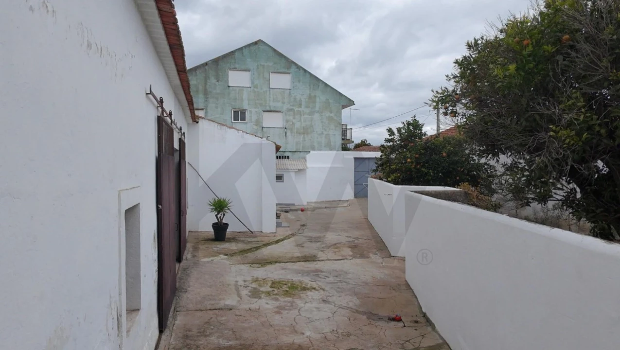 Moradia T2 para Venda em Azinhaga Foto 27