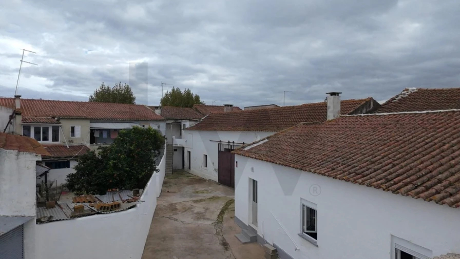 Moradia T2 para Venda em Azinhaga Foto 20