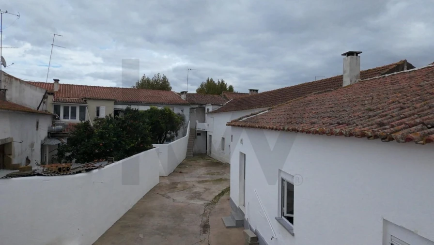 Moradia T2 para Venda em Azinhaga Foto 21