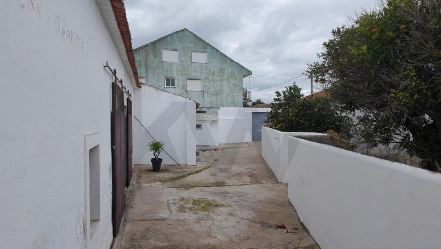 Moradia T2 para Venda em Azinhaga Foto 27