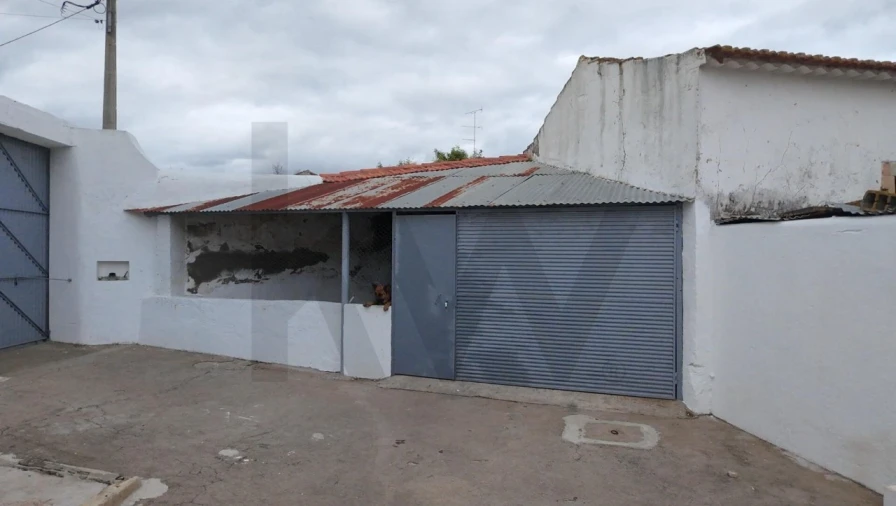 Moradia T2 para Venda em Azinhaga Foto 30