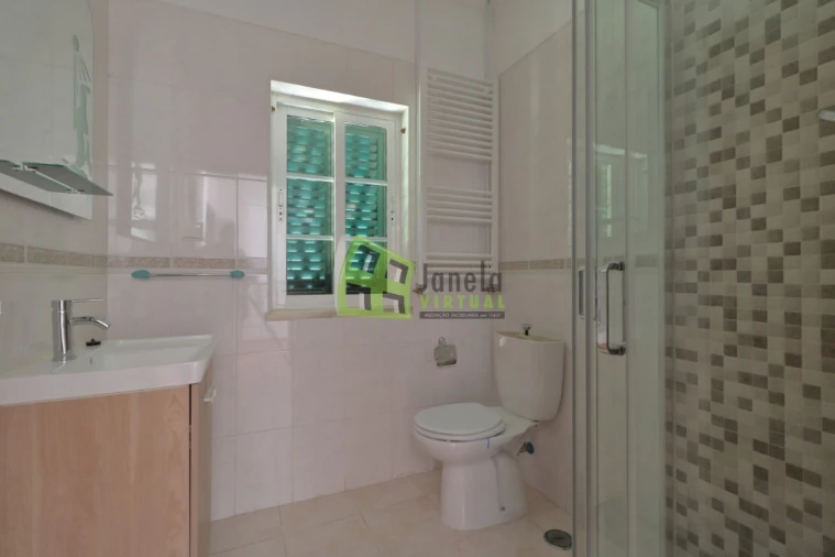 Moradia T4 para Venda em Quinta do Anjo Foto 15