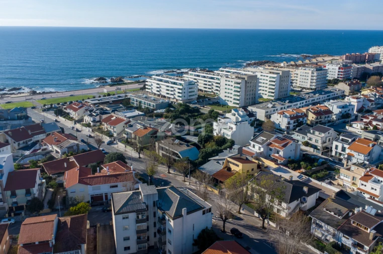 Moradia T5 para Arrendamento em Matosinhos e Leça da Palmeira