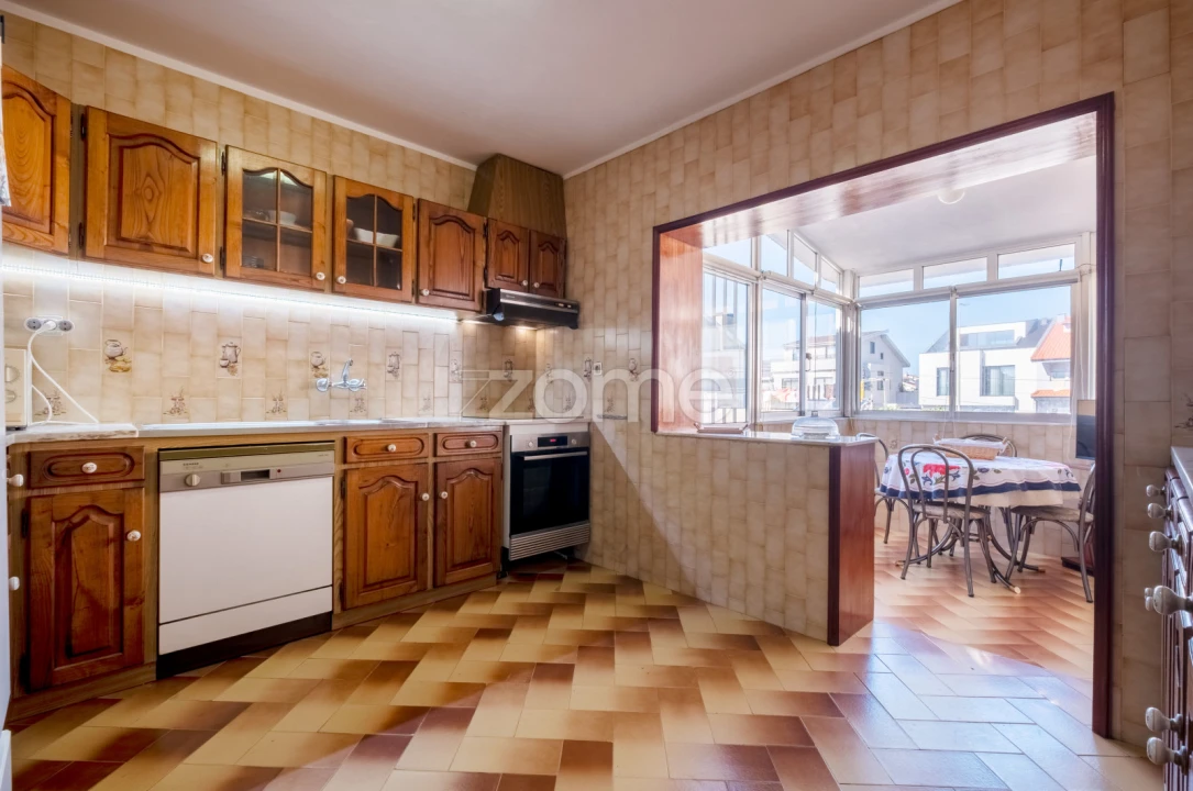 Moradia T5 para Arrendamento em Matosinhos e Leça da Palmeira Foto 16