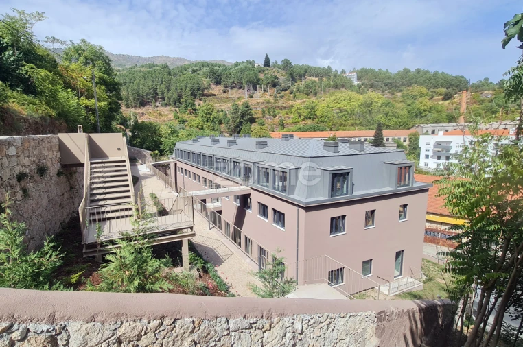 Apartamento T1 para Venda em Covilhã e Canhoso Foto 10