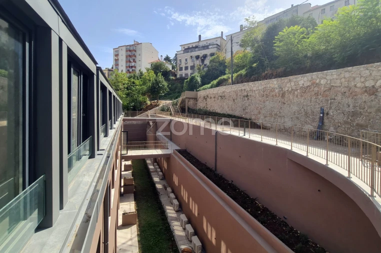 Apartamento T1 para Venda em Covilhã e Canhoso Foto 14