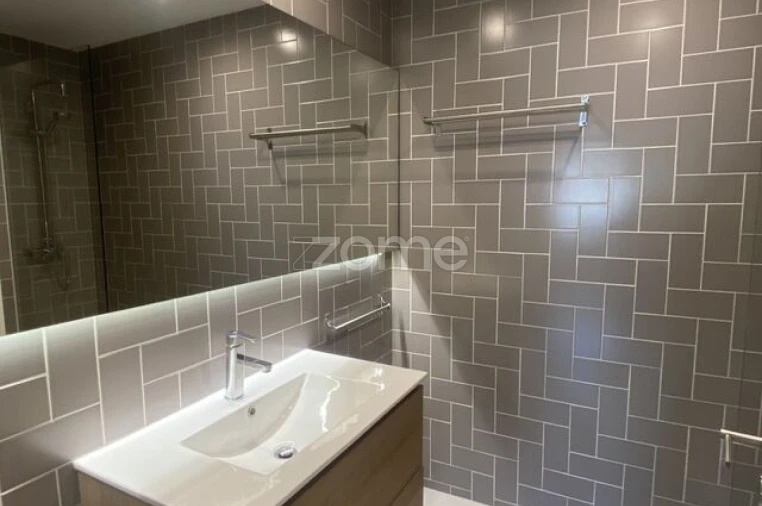 Apartamento T2 para Arrendamento em Ramalde Foto 16
