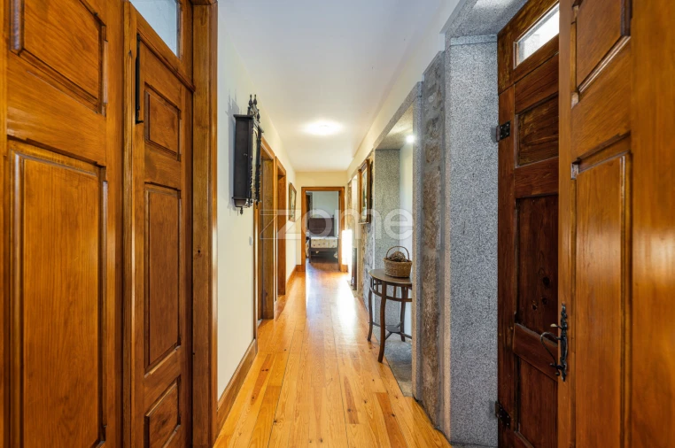 Quinta T7 para Venda em Milheiros de Poiares Foto 24